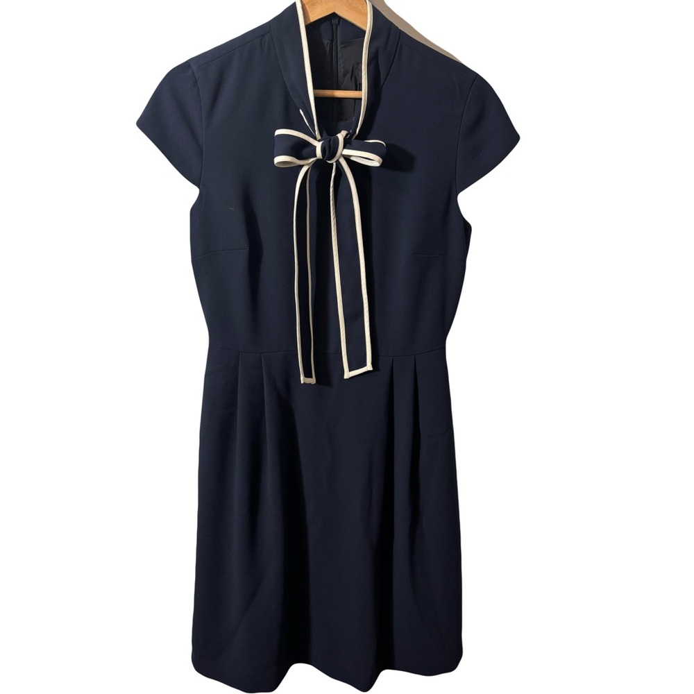 J. Crew Tie Neck Navy & White 365 Crepe Dress size 4